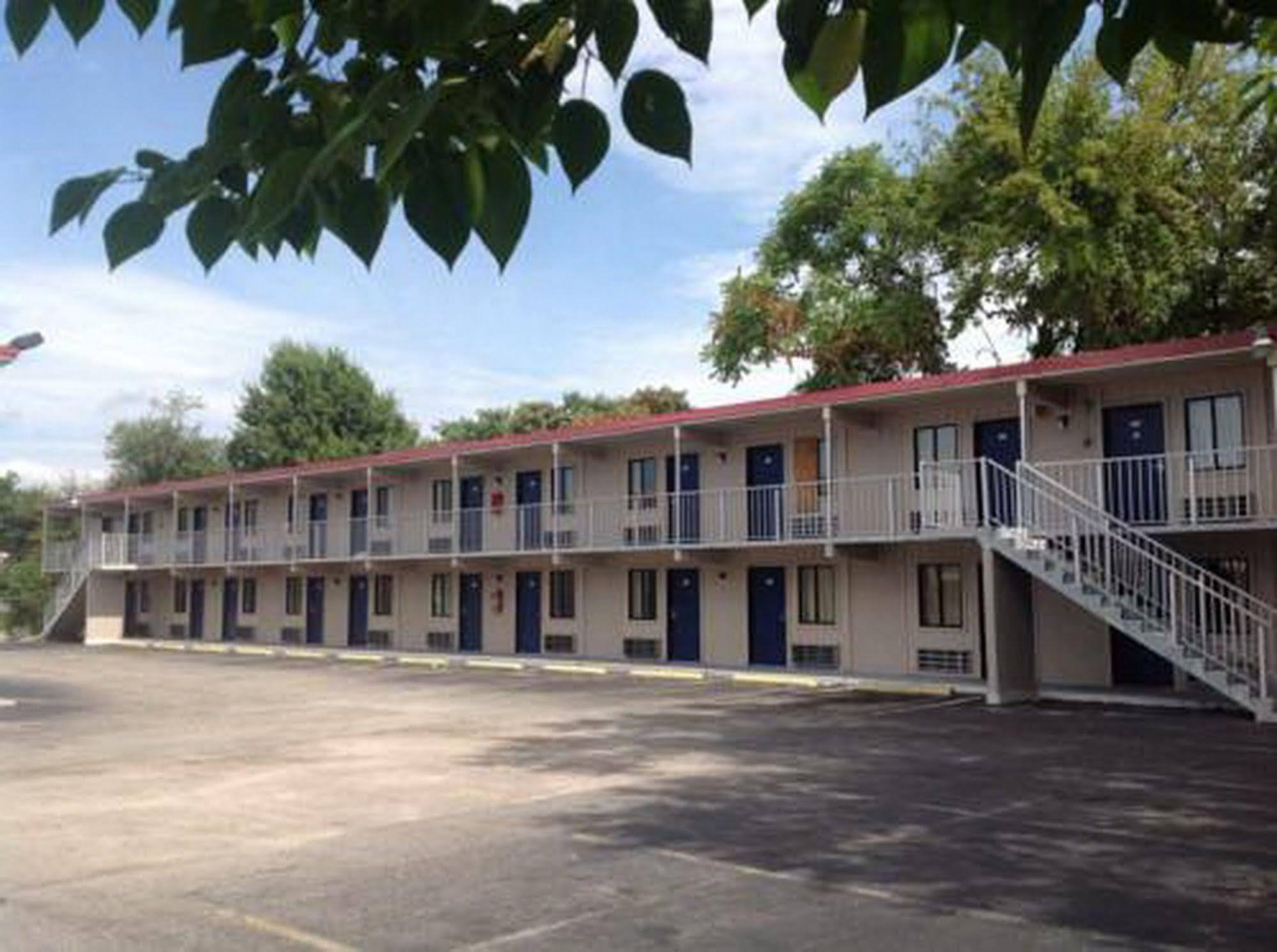 Hotel Petersburg Va I-95 & E Washington St エクステリア 写真