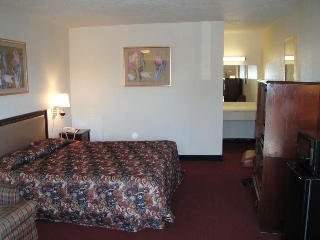 Hotel Petersburg Va I-95 & E Washington St エクステリア 写真
