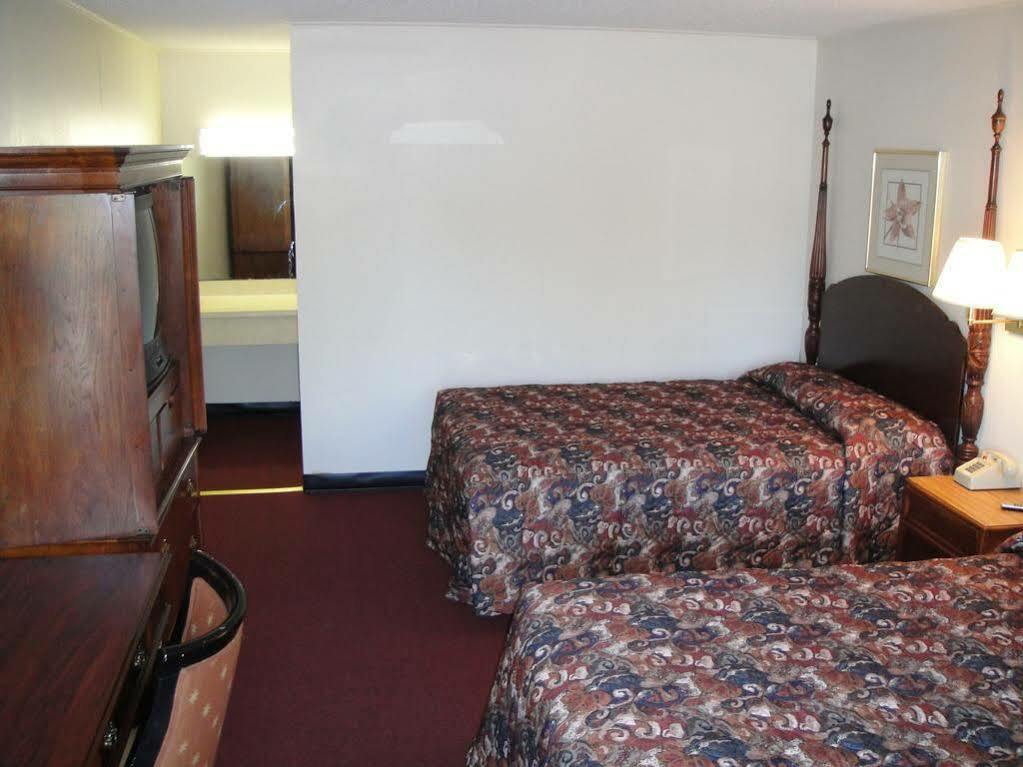 Hotel Petersburg Va I-95 & E Washington St エクステリア 写真